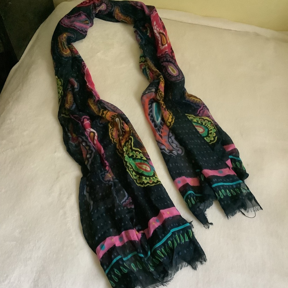 NWOT Vera Bradley Paisley Scarf - Picture 2 of 12